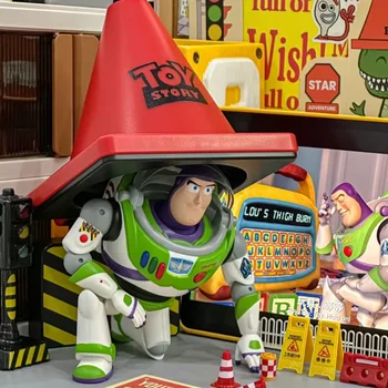 Оригинальная фигурка Базза Лайтера Disney Toy Story Серия Buzz Lightyear Roadblock Light Коллекция игрушек для освещения Рождественский подарок 2